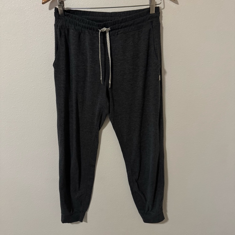 Vuori Performance Jogger DreamKnit Heather Gray Athleisure Loungewear X-Small